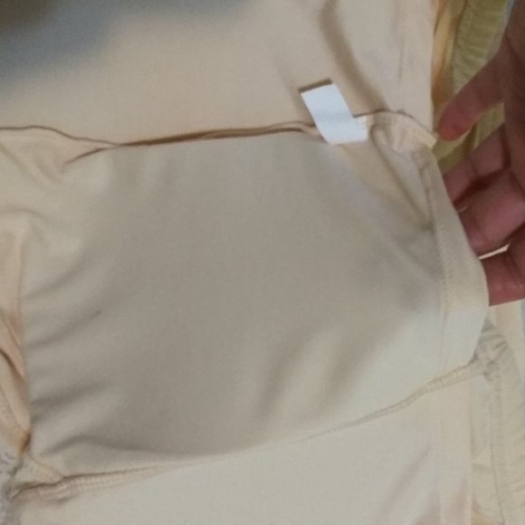 5/$25 NWOT Padded Shapewear shorts Medium - Picture 8 of 13